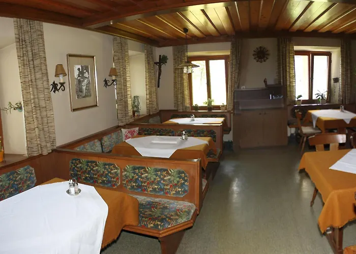 Haus Rosenauer Zimmer&Ferienwohnungen